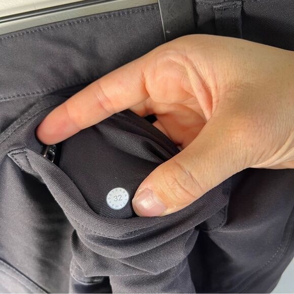 Lululemon ABC pant classic slim 32 x 37 Long black - Picture 9 of 9